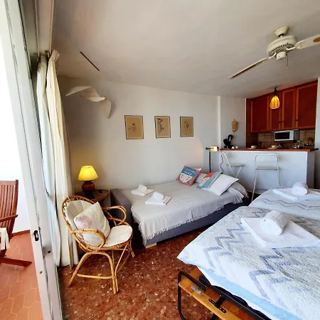 Διαμέρισμα Marbellamar Seaviews *