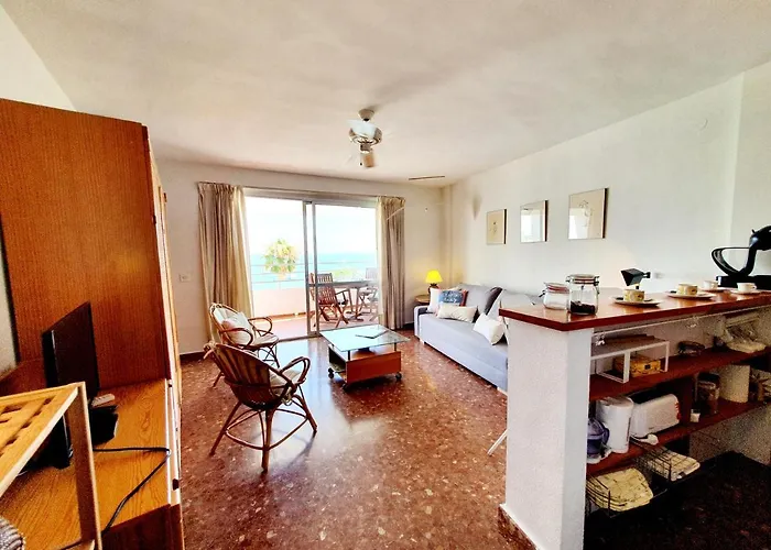Marbellamar Seaviews * מארבלה